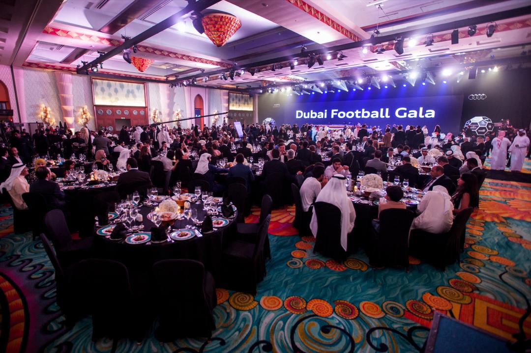 Gala dinner hall with hundreds of guests